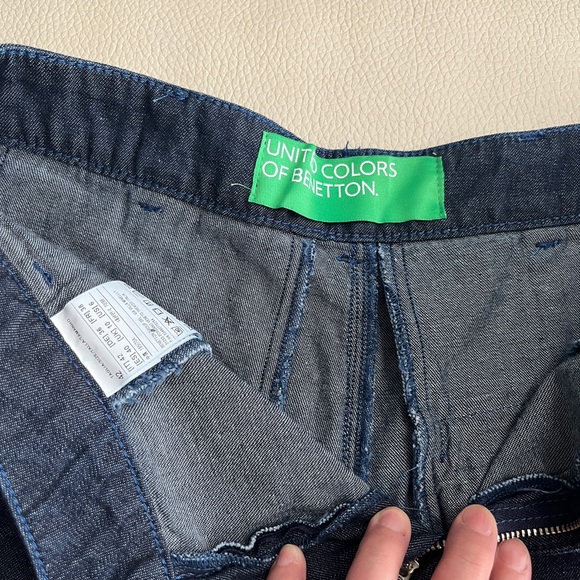 United Colors of Benetton Women’s Loose Short - Made in Italy - Size 6 - Picture 6 of 9